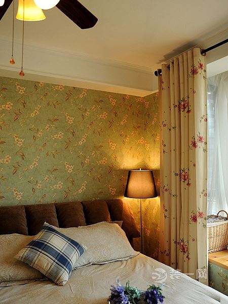 唯美风    接下来赶紧随 无锡装修公司小编一起来欣赏这暖色温馨的